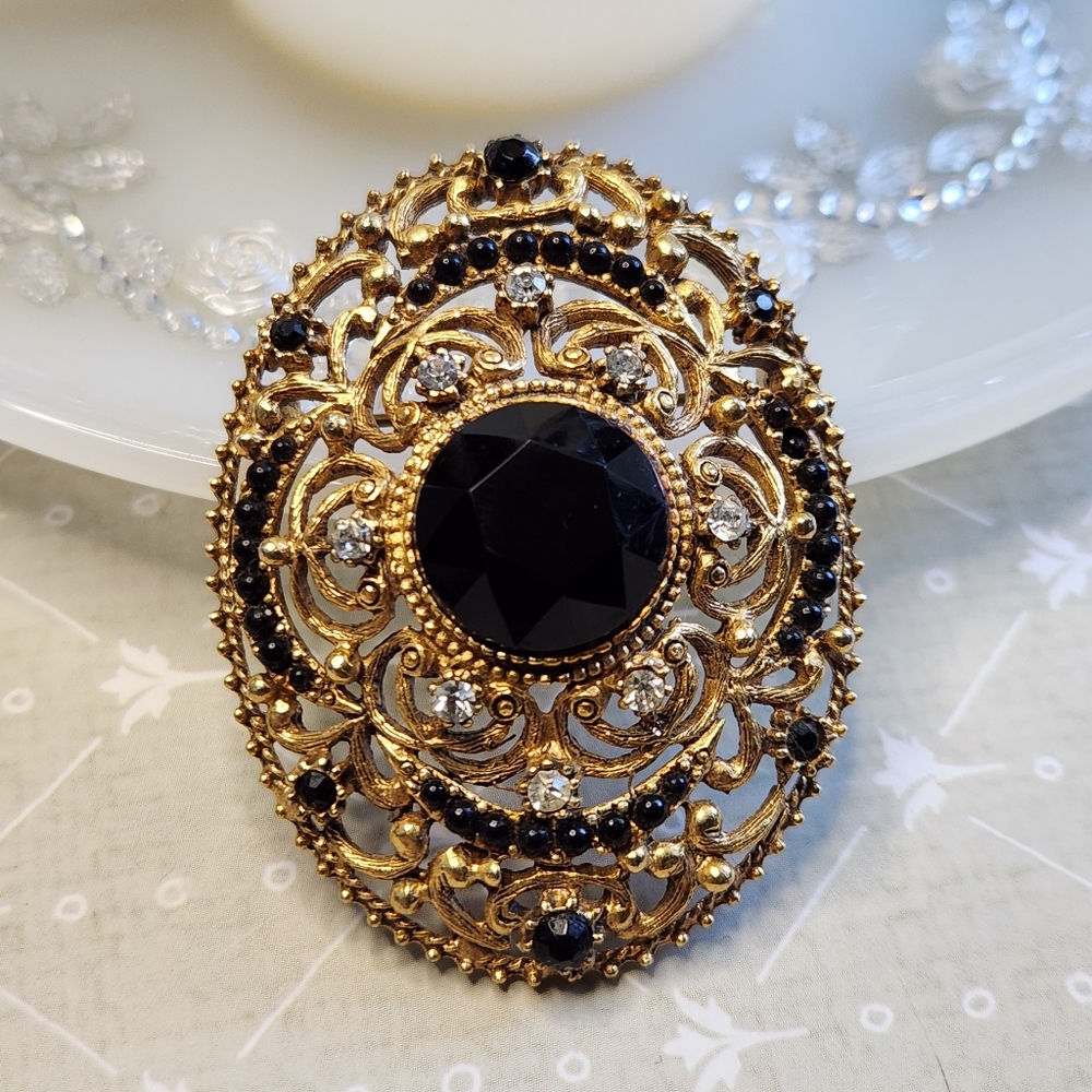 Vintage Florenza Black Rhinestone Mourning Brooch in Gold-tone